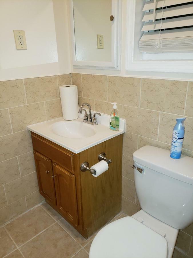 Brooklyn 3 Bedroom 1 Bathroom 8 Minutes To Subway 30 Minutes To Manhattan ニューヨーク エクステリア 写真