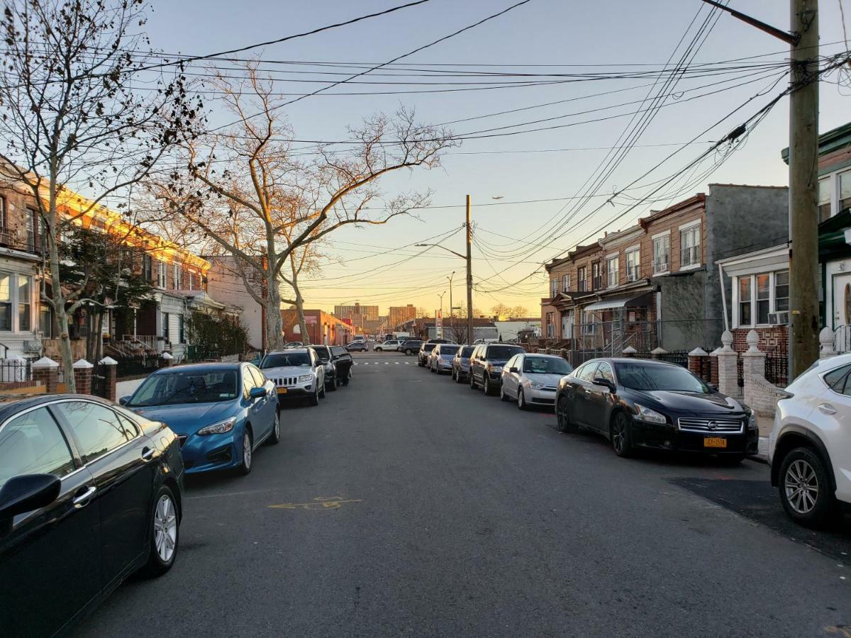Brooklyn 3 Bedroom 1 Bathroom 8 Minutes To Subway 30 Minutes To Manhattan ニューヨーク エクステリア 写真