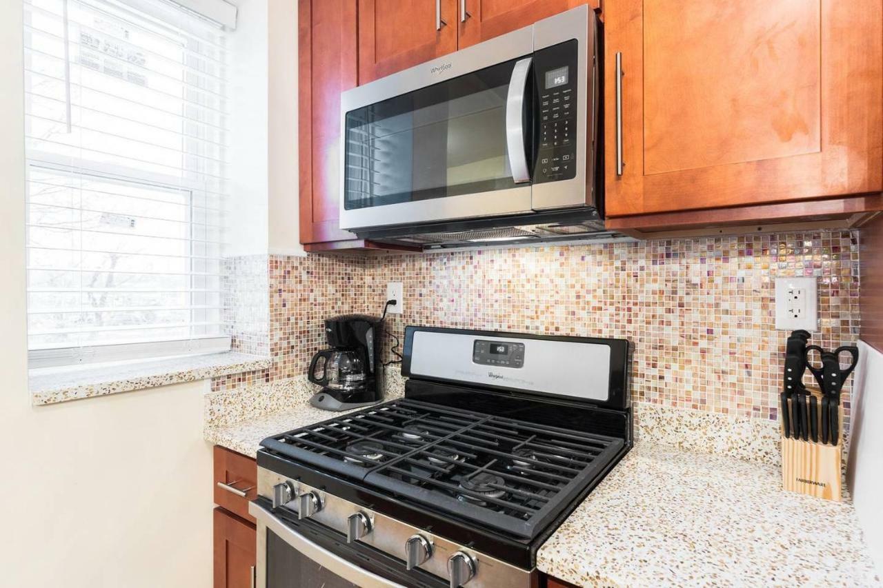 Brooklyn 3 Bedroom 1 Bathroom 8 Minutes To Subway 30 Minutes To Manhattan ニューヨーク エクステリア 写真